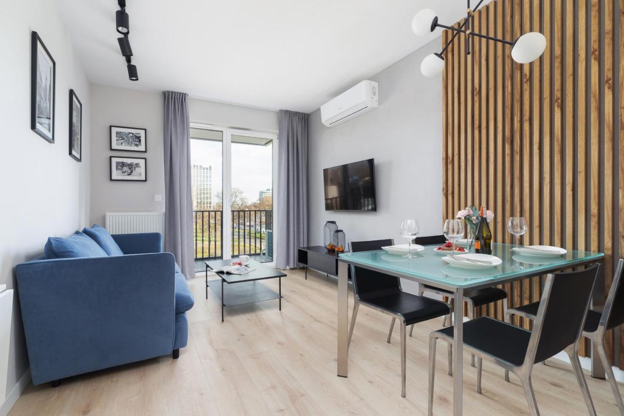 Lotniczówka By Renters Prestige Apartament *